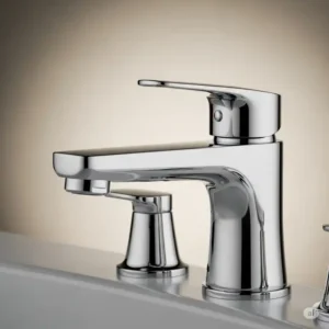 "Close-up view of the single-handle design of the delta trinsic bathtub faucet, highlighting its clean lines and minimalist aesthetic."